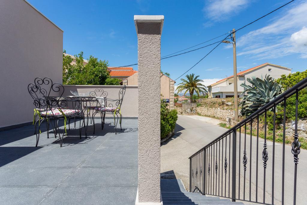 Apartment Dijana Podstrana Exterior photo