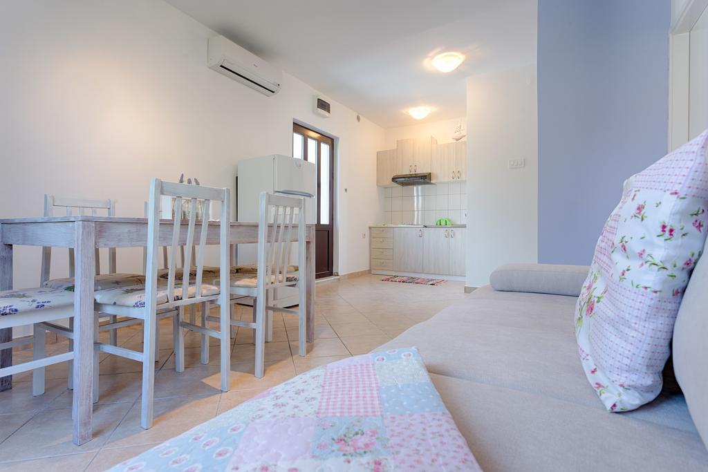 Apartment Dijana Podstrana Exterior photo